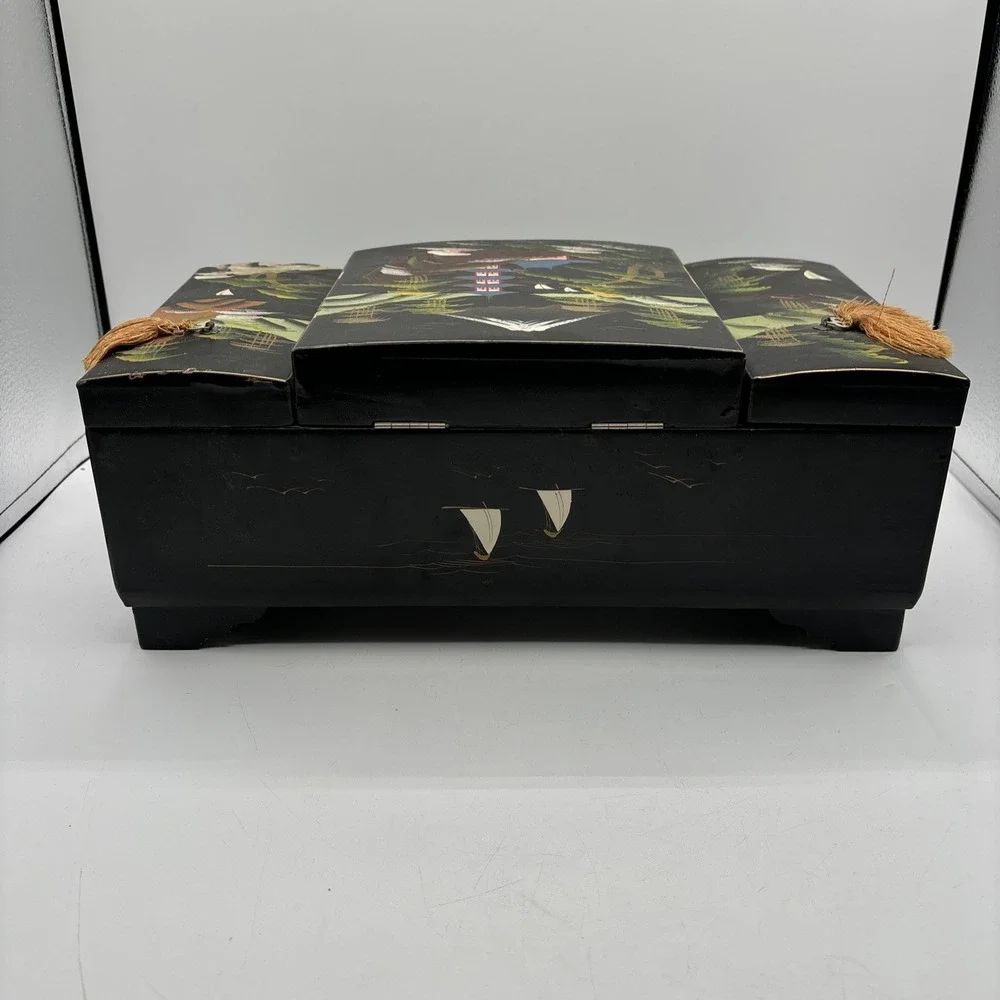 Vintage Japanese Black Lacquer Jewelry Music Box Painted Mountain Pagoda READ